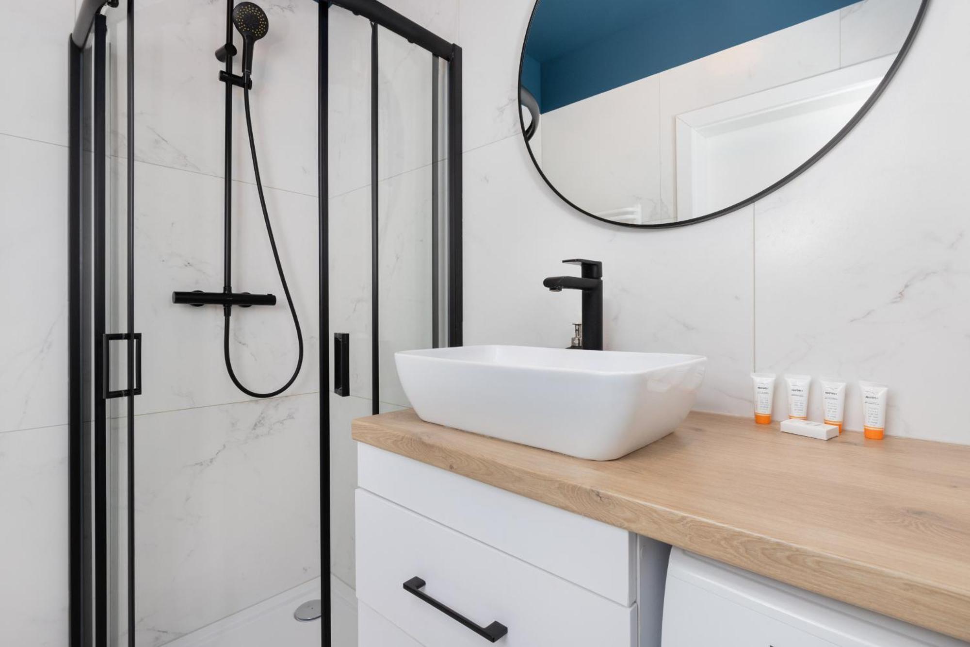Studio Fahrenheit In Central Gdansk By Noclegi Renters Exteriör bild