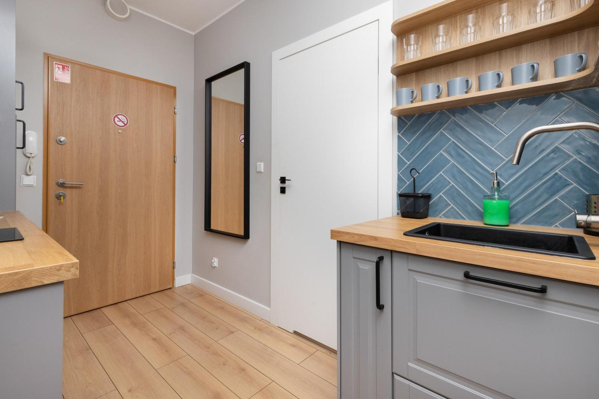 Studio Fahrenheit In Central Gdansk By Noclegi Renters Exteriör bild